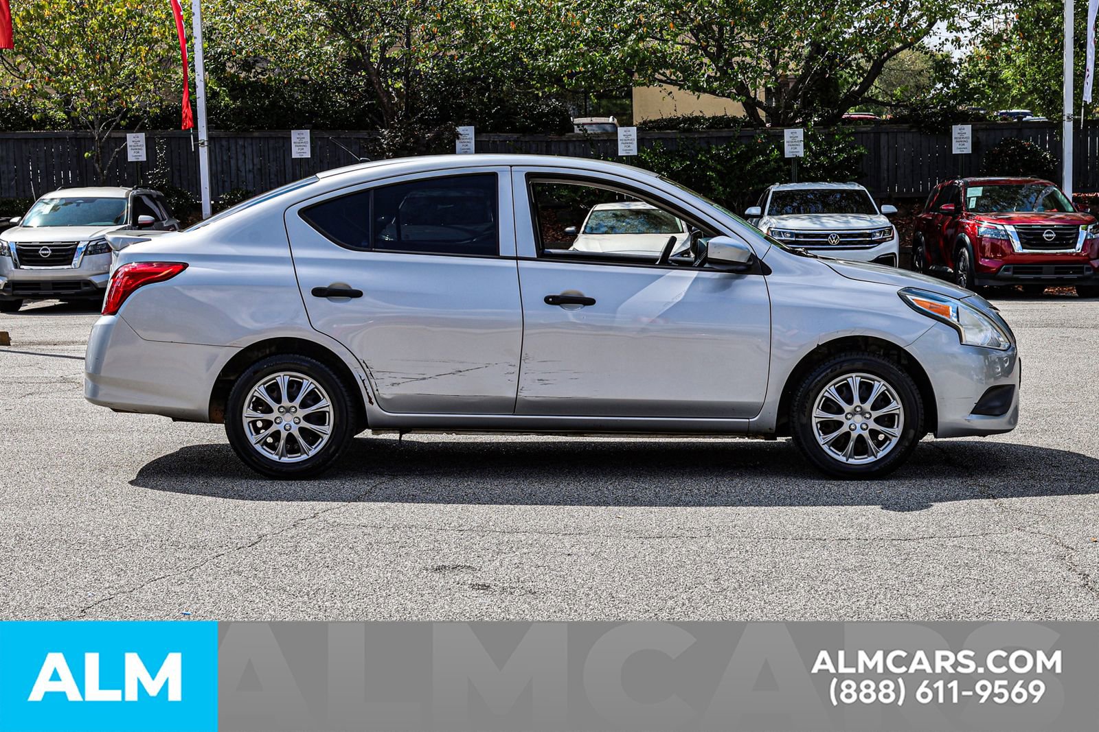 Used 2017 Nissan Versa S Plus image 10