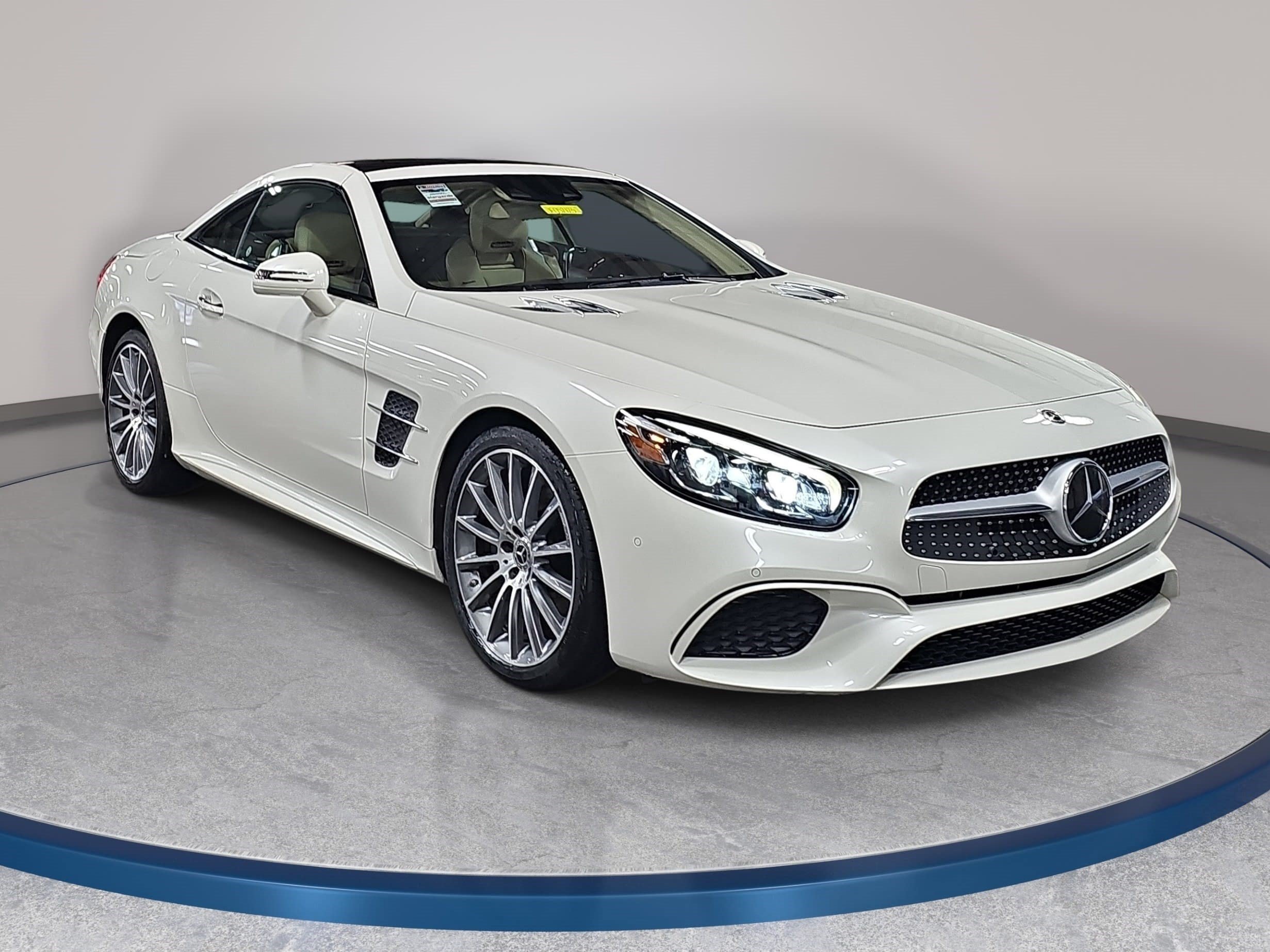 Used 2018 Mercedes-Benz SL 450 image 3