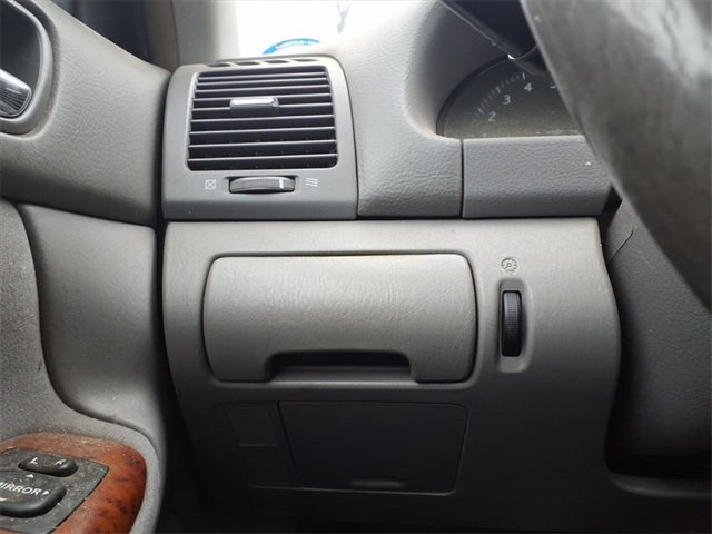 Used 2004 Toyota Camry XLE image 15