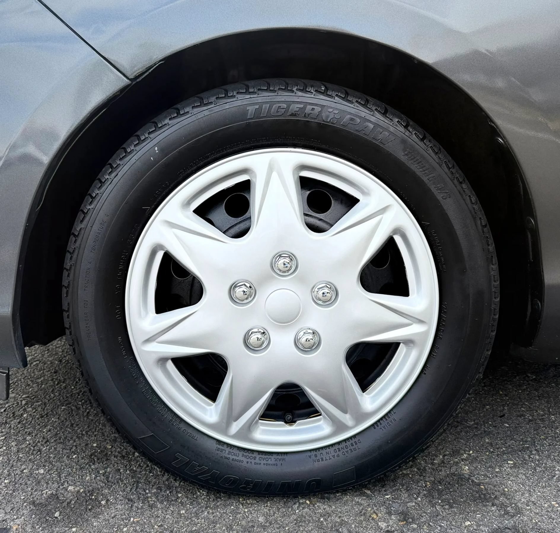 Used 2015 Toyota Prius C Two FWD image 42