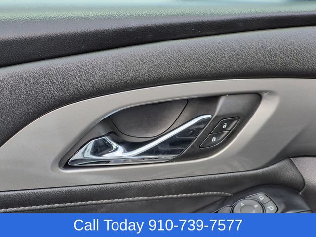 Used 2023 Chevrolet Traverse LT w/ Rear Camera Mirror Package AWD/4WD image 13