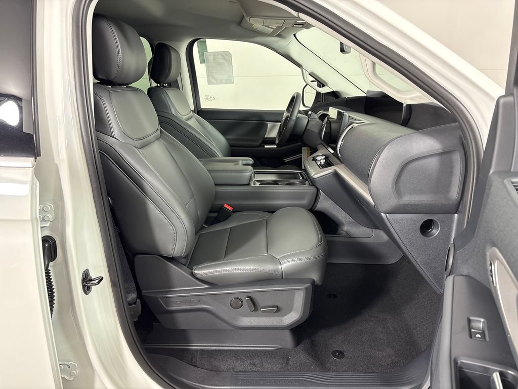 New 2027 Ford Expedition Active RWD image 5