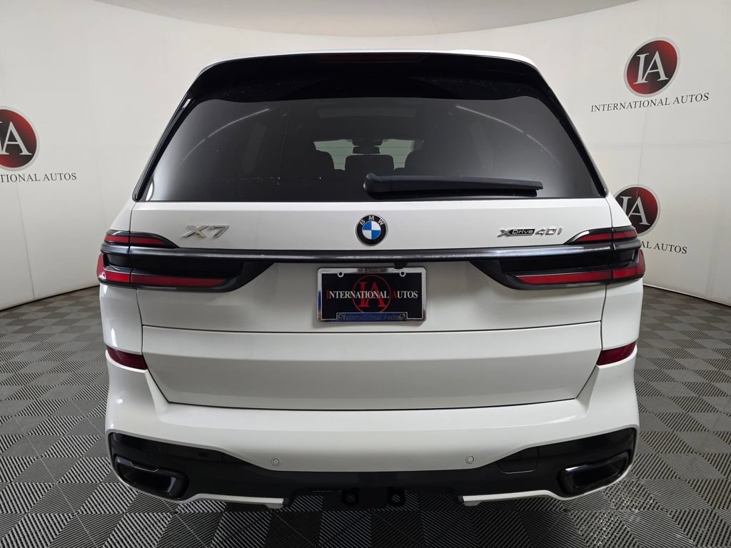 Certified 2025 BMW X7 xDrive40i w/ Executive Package AWD/4WD image 8