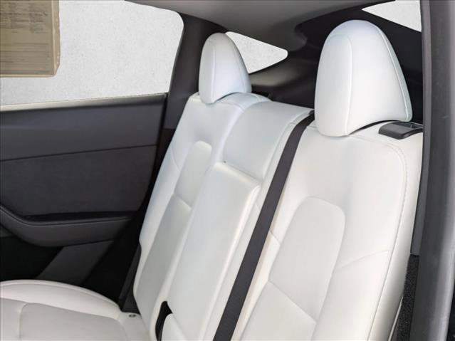 Used 2024 Tesla Model Y Long Range AWD/4WD image 24