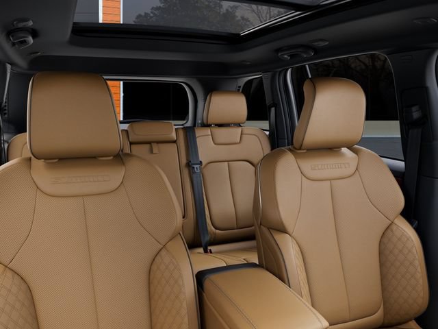 New 2026 Jeep Grand Cherokee Summit w/ Obsidian Package AWD/4WD image 26