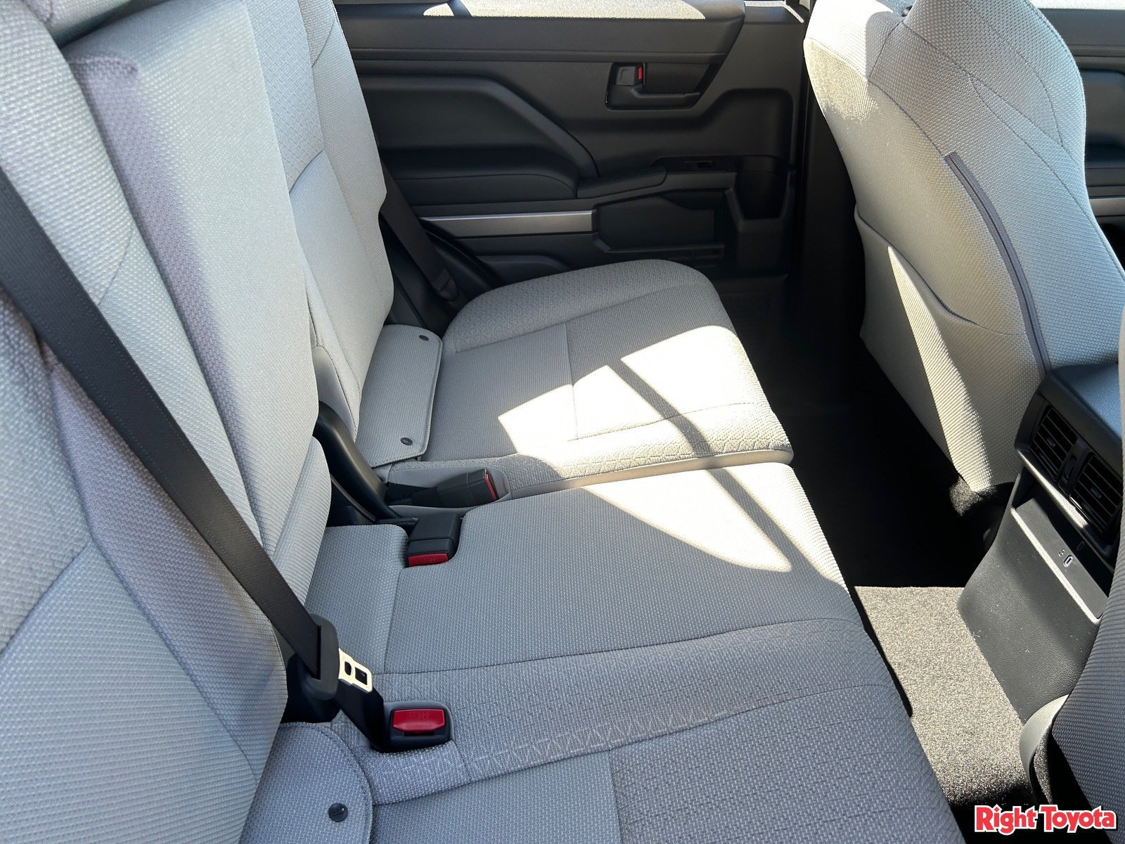 New 2026 Toyota 4Runner SR5 AWD/4WD image 15