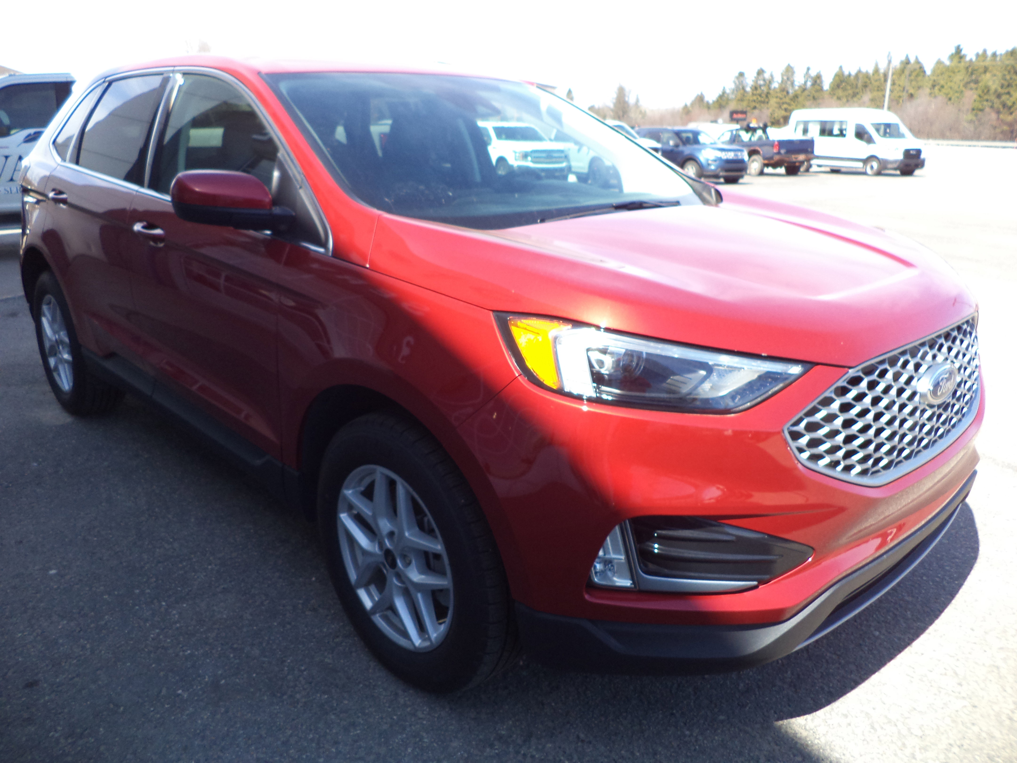 Used 2024 Ford Edge SEL w/ Convenience Package AWD/4WD image 9
