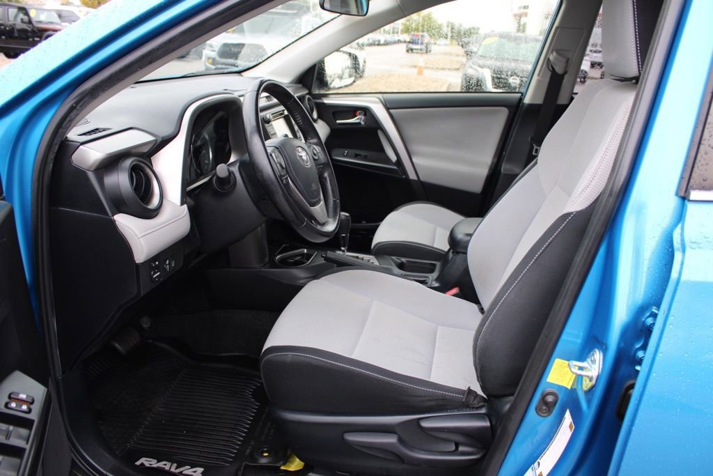 Used 2017 Toyota RAV4 XLE image 16