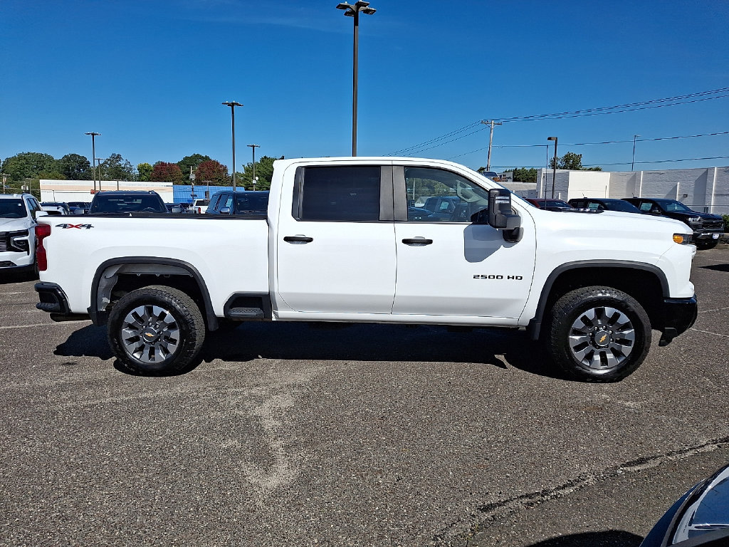 Used 2024 Chevrolet Silverado 2500 Custom w/ Custom Value Package AWD/4WD image 13