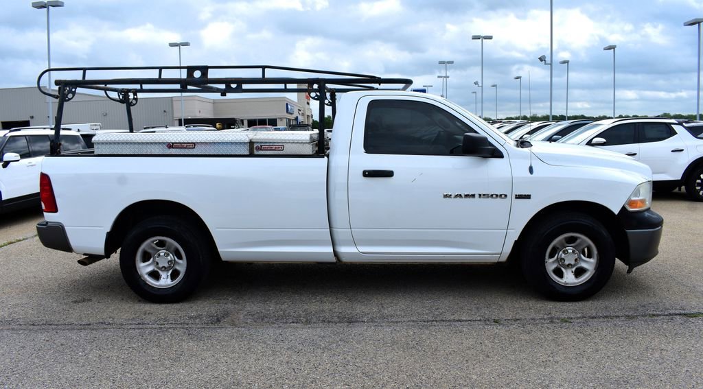Used 2011 RAM 1500 Tradesman RWD image 2