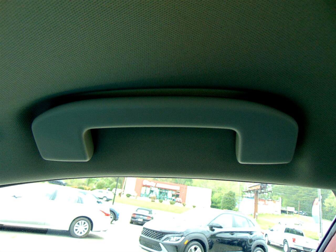 Used 2024 Nissan Altima 2.5 SV image 19