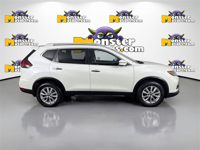 Used 2020 Nissan Rogue SV image 4