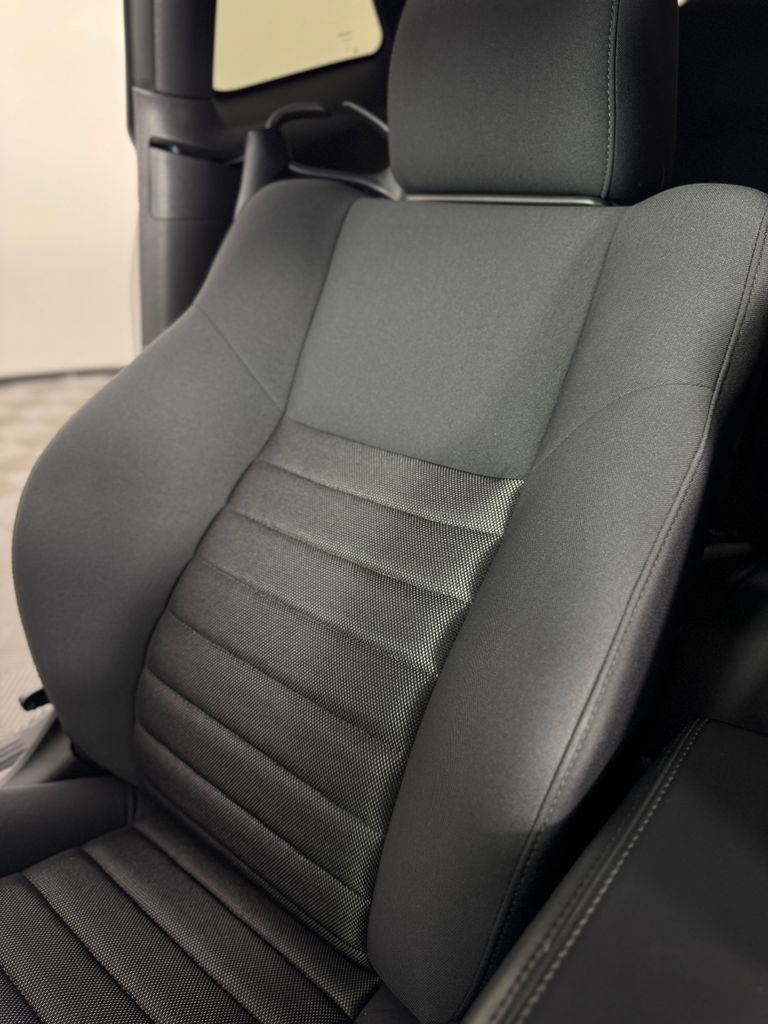Used 2010 Dodge Challenger SE RWD image 23