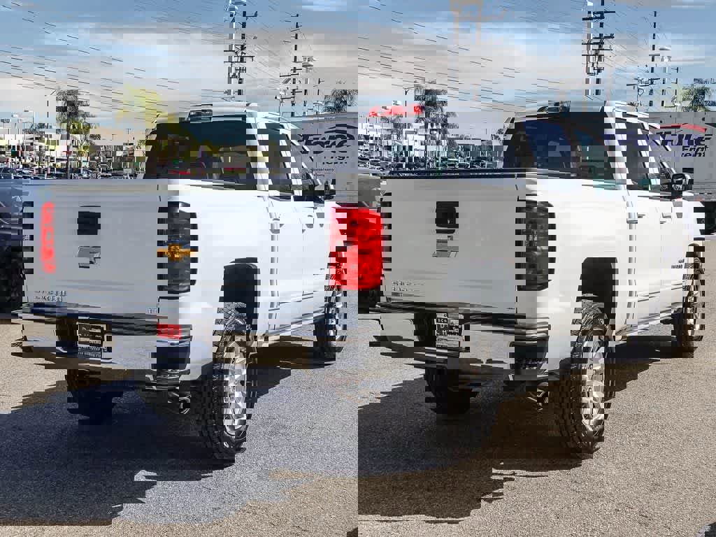 Used 2018 Chevrolet Silverado 1500 LT w/ All Star Edition image 4