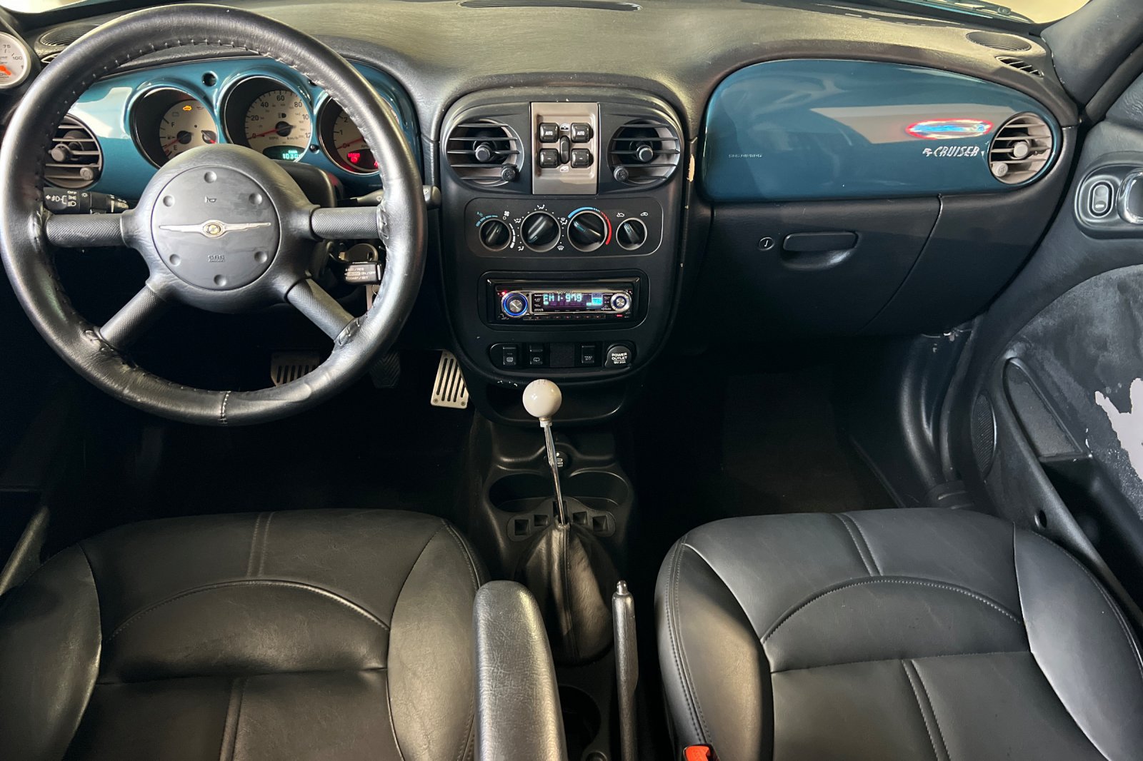 Used 2001 Chrysler PT Cruiser FWD image 17
