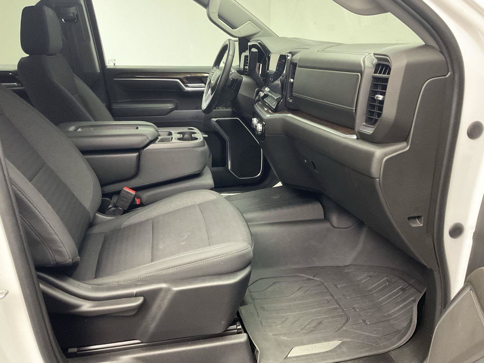 Certified 2023 GMC Sierra 1500 Elevation w/ LPO, Elevation Black Package AWD/4WD image 24