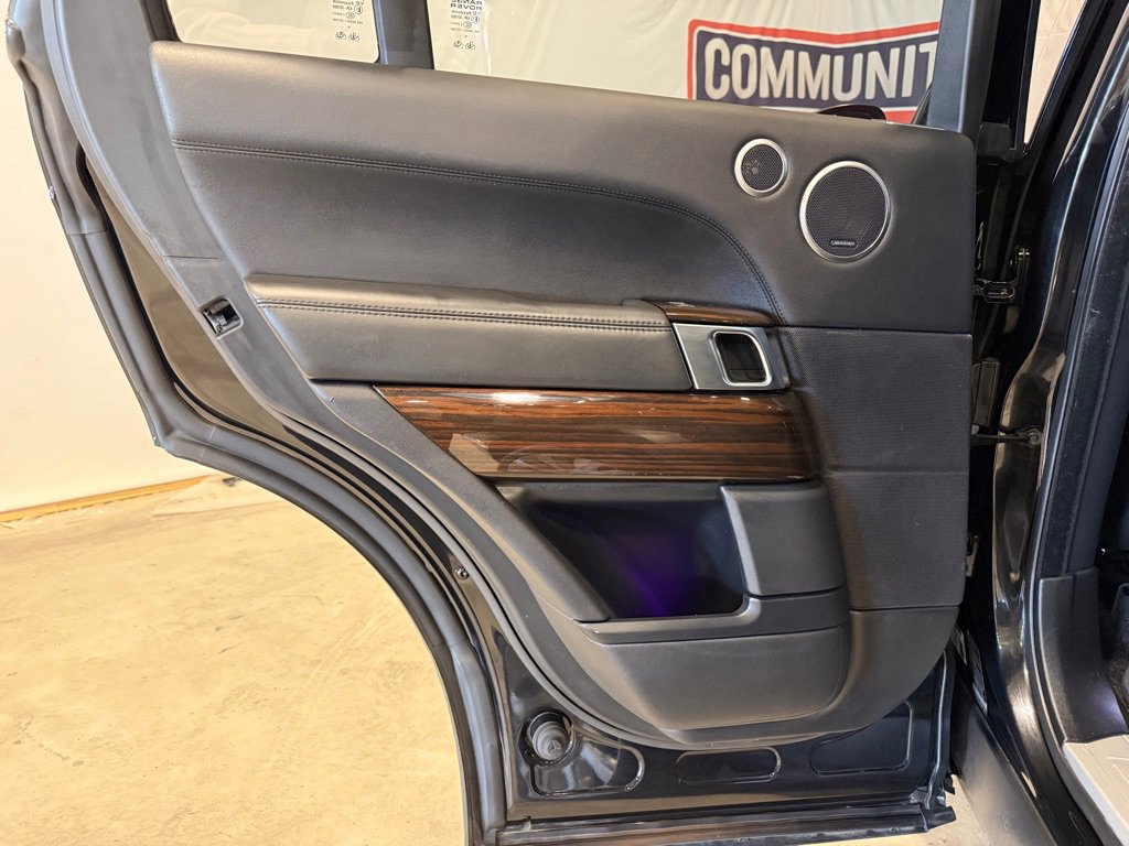 Used 2017 Land Rover Range Rover Supercharged image 21