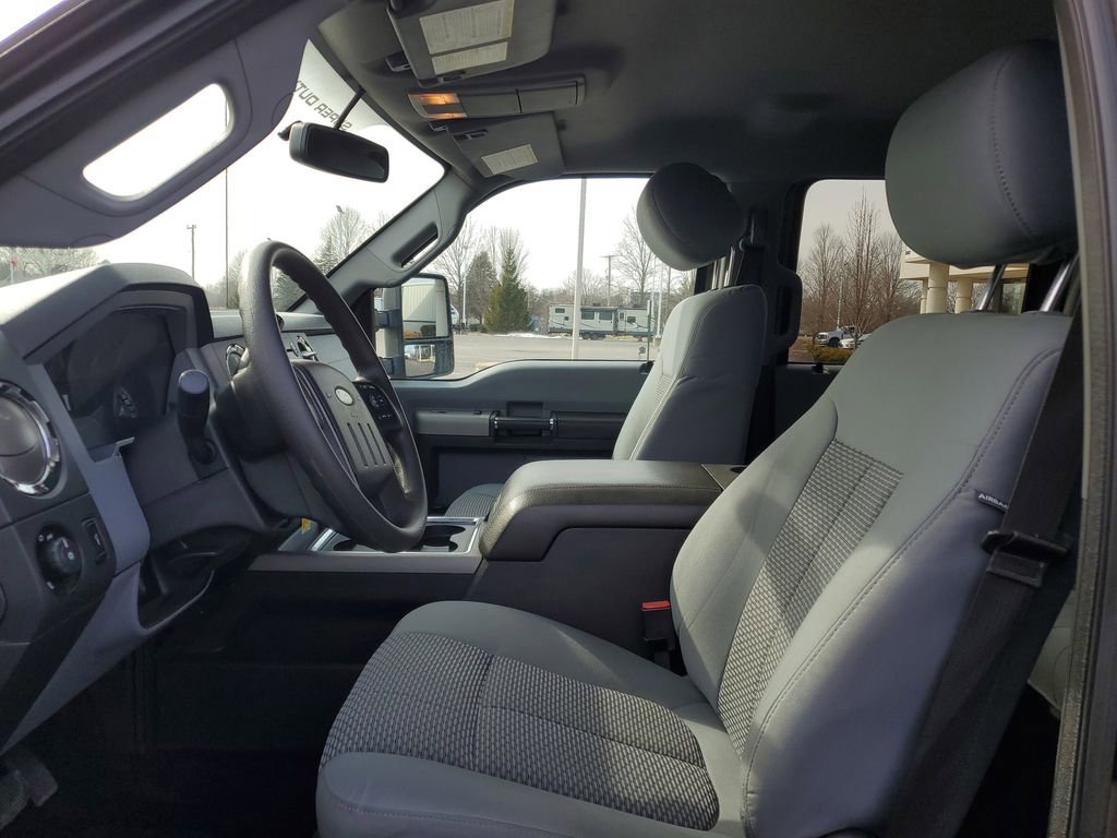 Used 2015 Ford F250 XLT w/ FX4 Off-Road Package AWD/4WD image 8