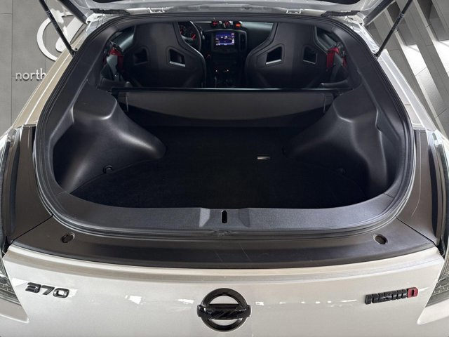 Used 2018 Nissan 370Z NISMO RWD image 20