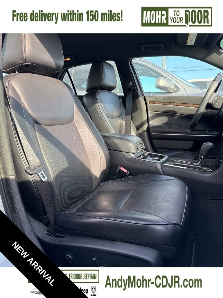 Used 2013 Chrysler 300 C image 17