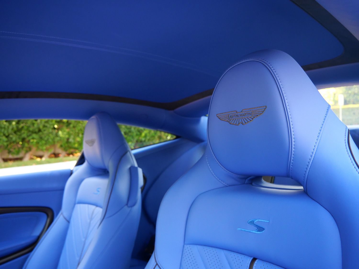 New 2026 Aston Martin DB12 Coupe RWD image 5