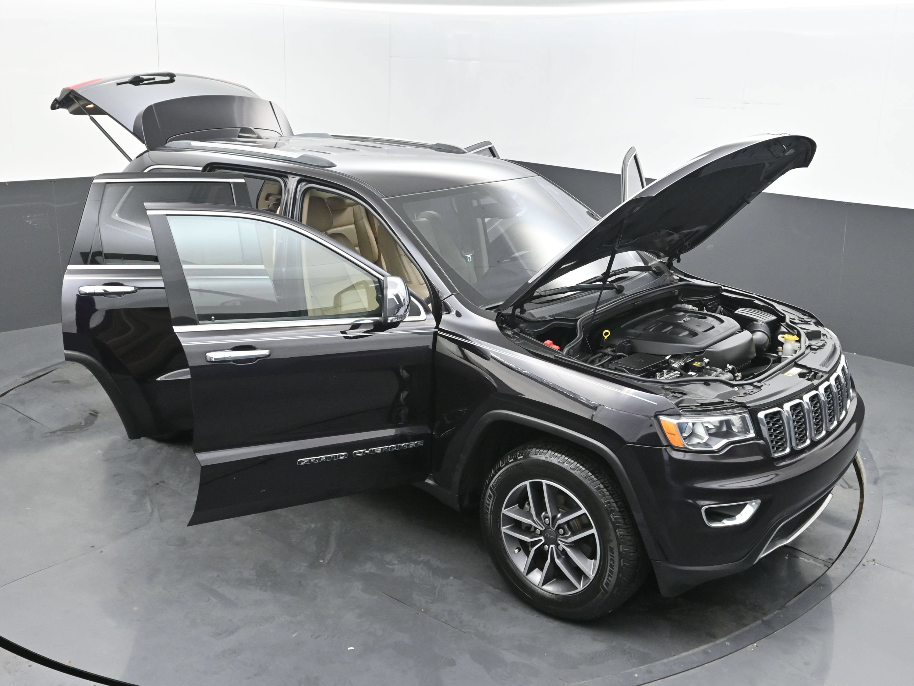 Used 2019 Jeep Grand Cherokee Limited RWD image 38