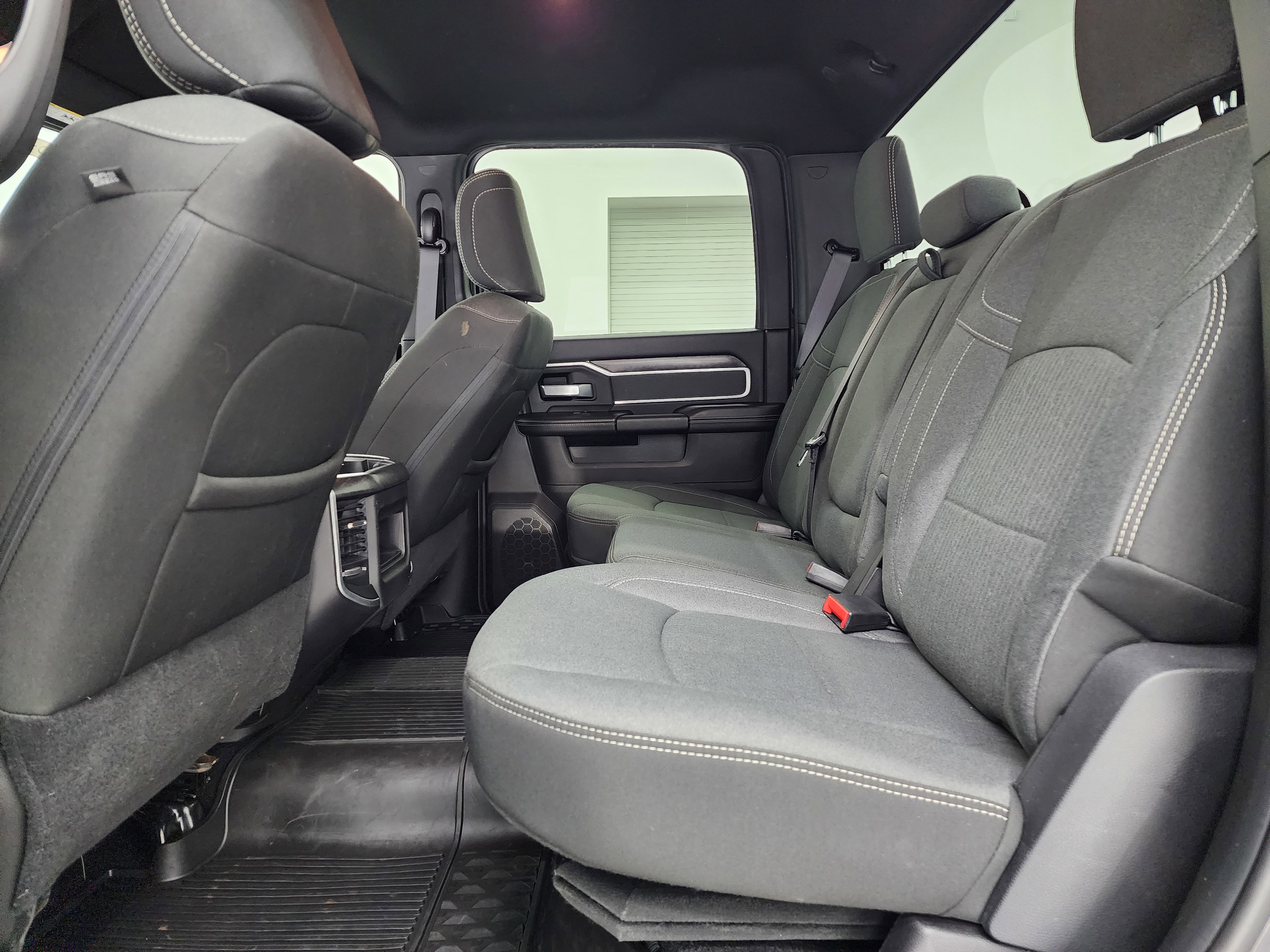 Used 2022 RAM 2500 Big Horn w/ Night Edition image 9