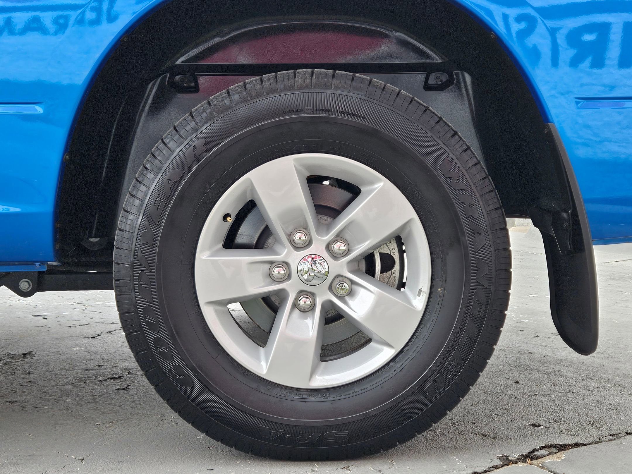 Used 2021 RAM 1500 Tradesman w/ Chrome Plus Package image 28