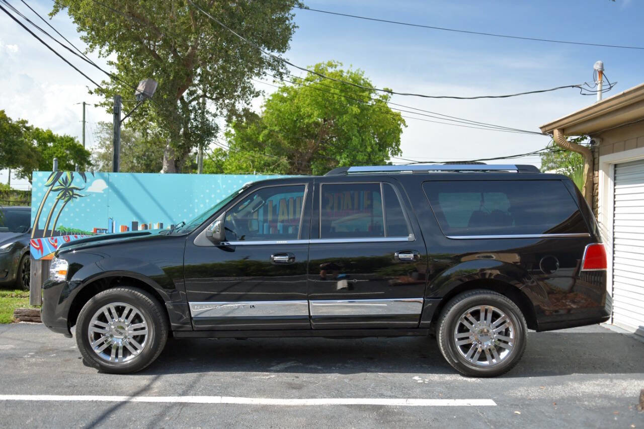 Used 2009 Lincoln Navigator L Base 4x2 4dr SUV image 5