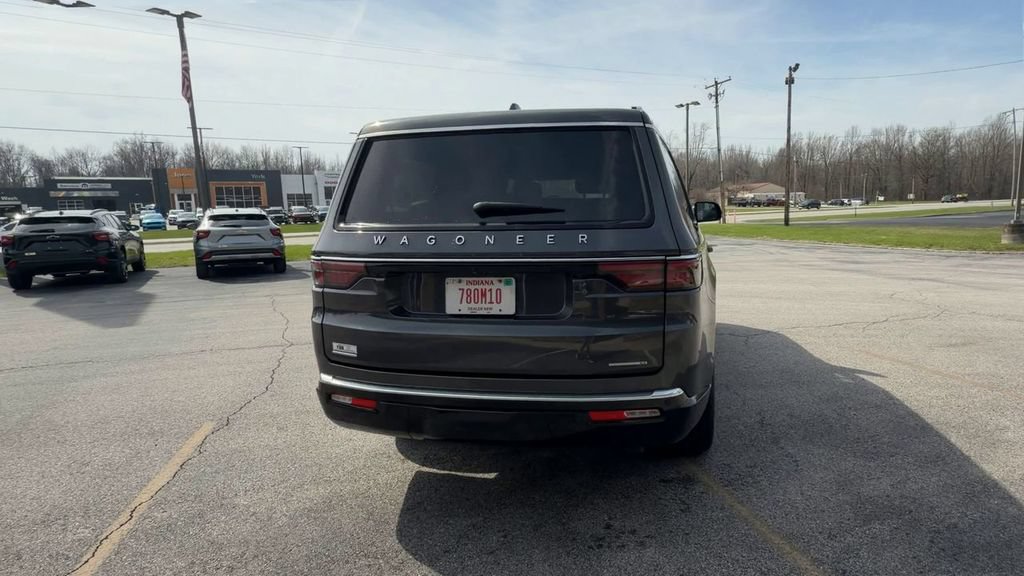 Used 2022 Jeep Wagoneer Series III AWD/4WD image 7
