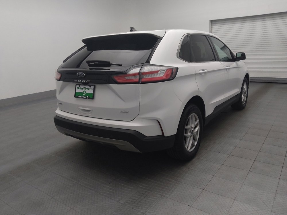 Used 2023 Ford Edge SEL image 9