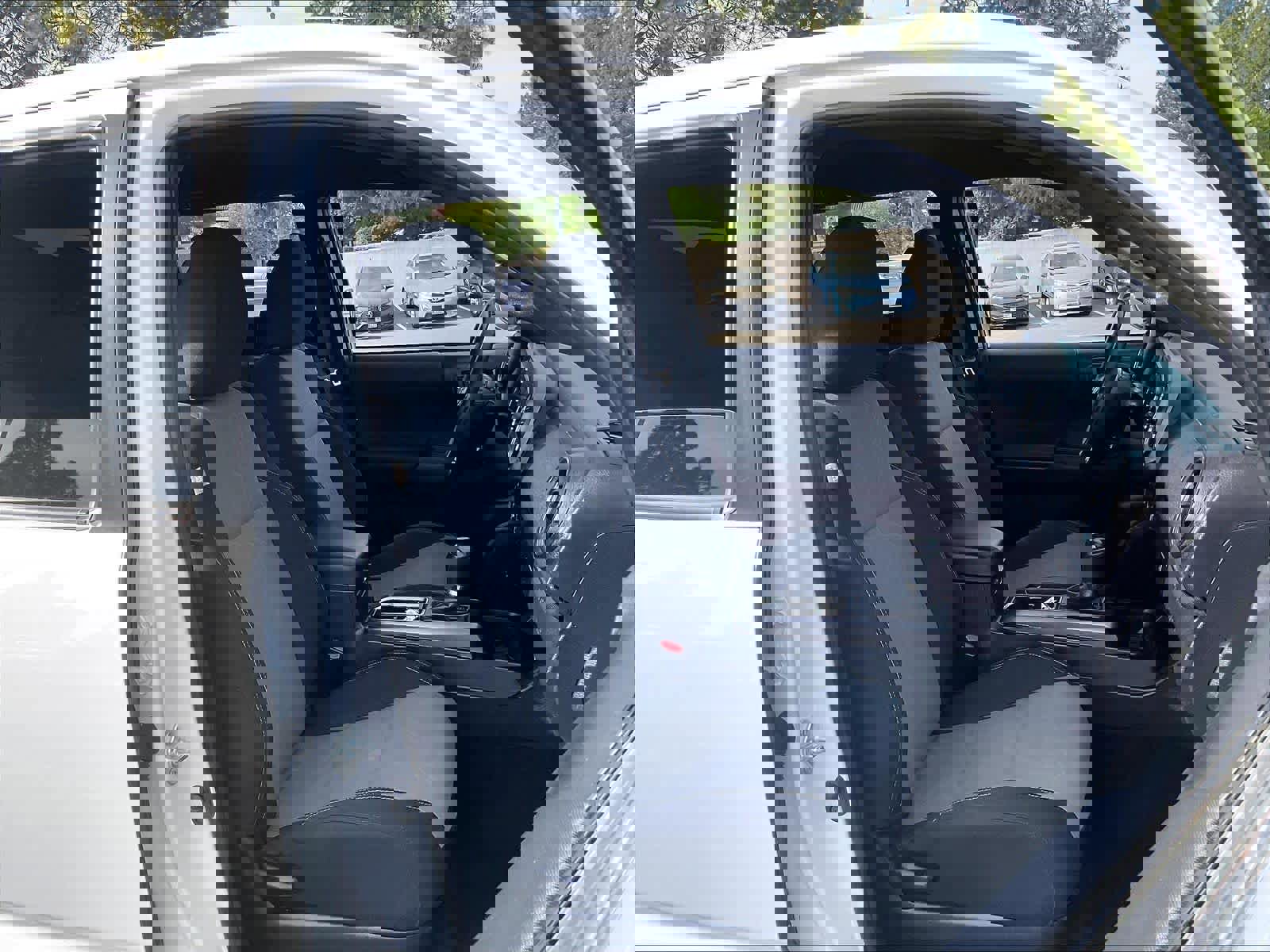 Used 2023 Toyota Tacoma TRD Sport w/ Black Out Package (TMS) image 9