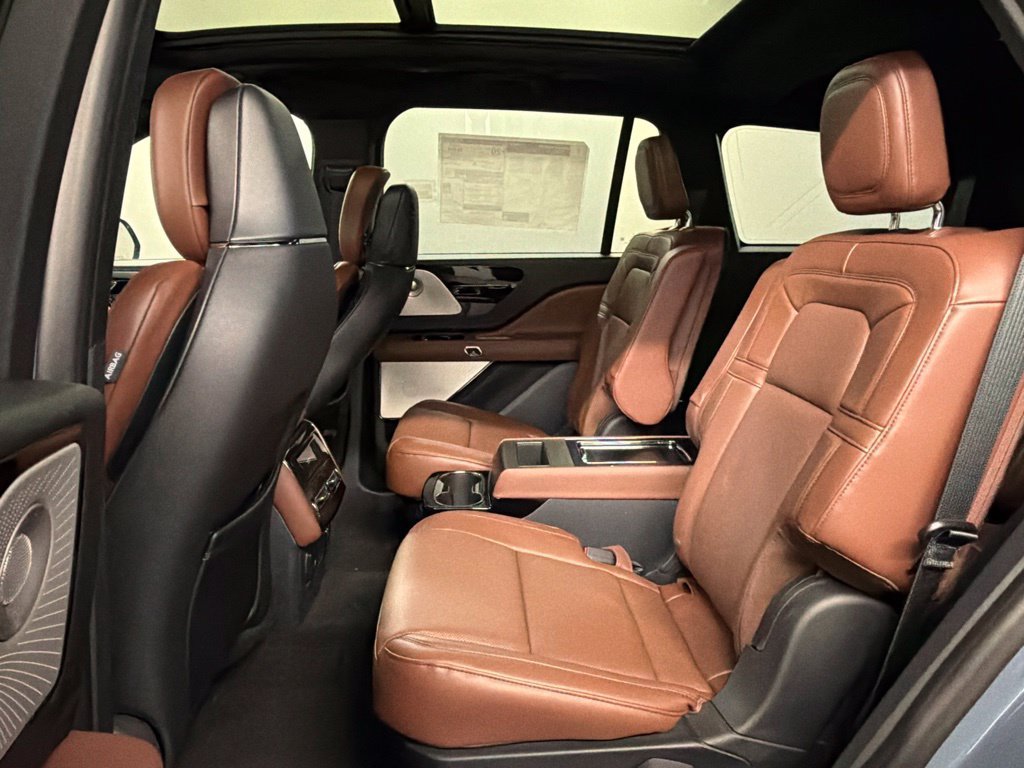 New 2027 Lincoln Aviator Reserve AWD/4WD image 34