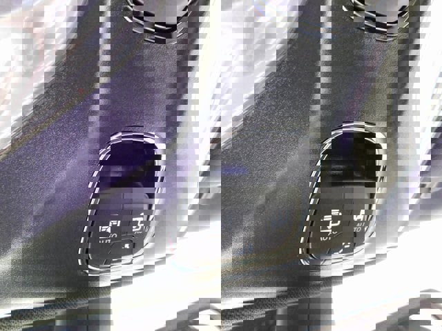 New 2026 Jeep Compass Limited image 32