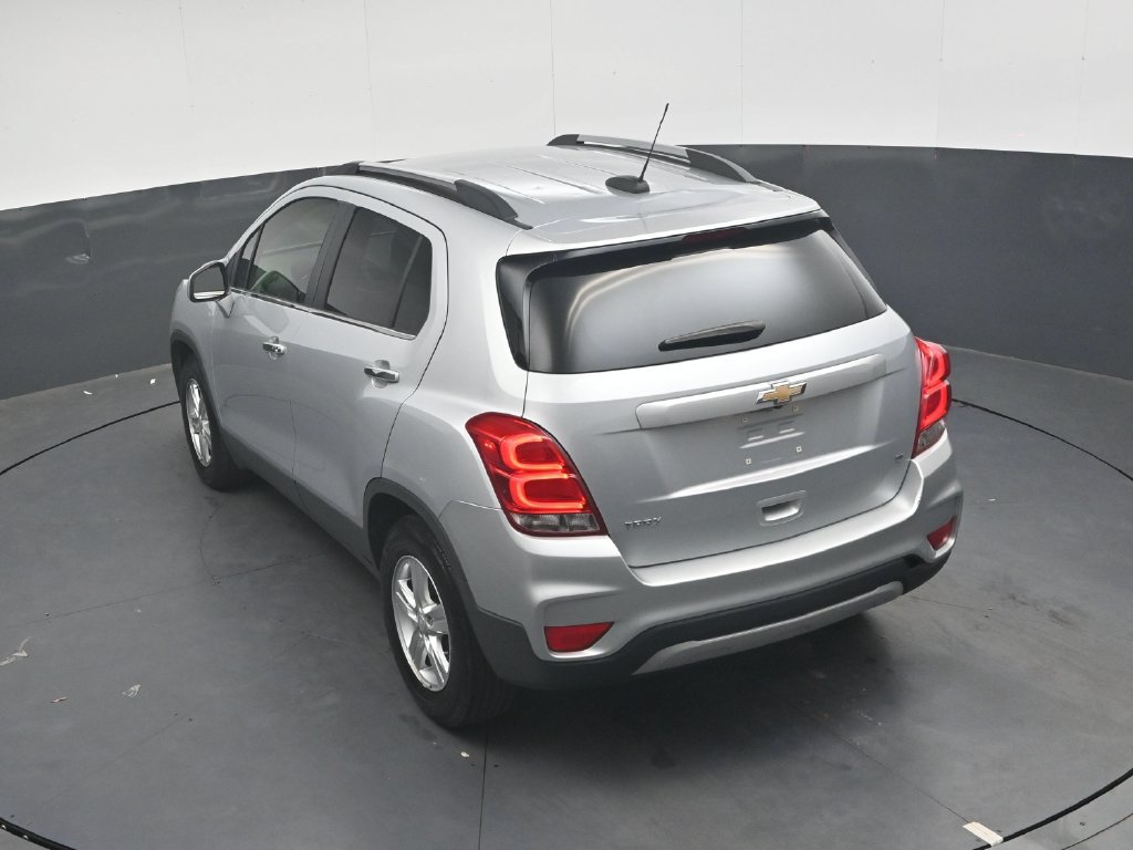 Used 2020 Chevrolet Trax LT w/ LT Convenience Package FWD image 22
