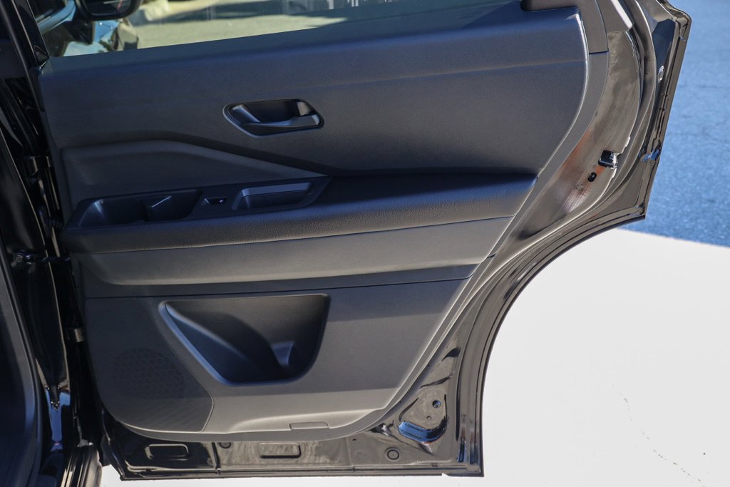 Used 2025 Nissan Pathfinder Rock Creek AWD/4WD image 21