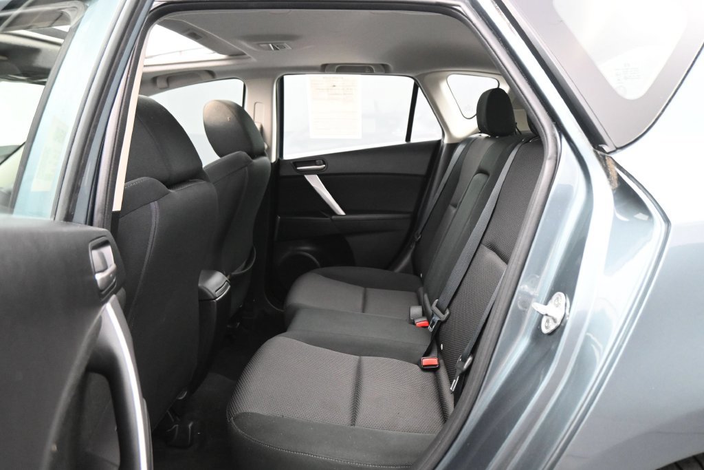 Used 2012 MAZDA MAZDA3 s Touring FWD image 12