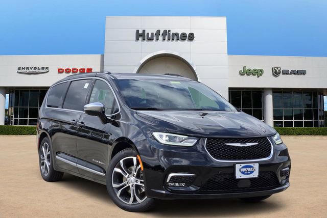 New 2026 Chrysler Pacifica Pinnacle FWD image 1
