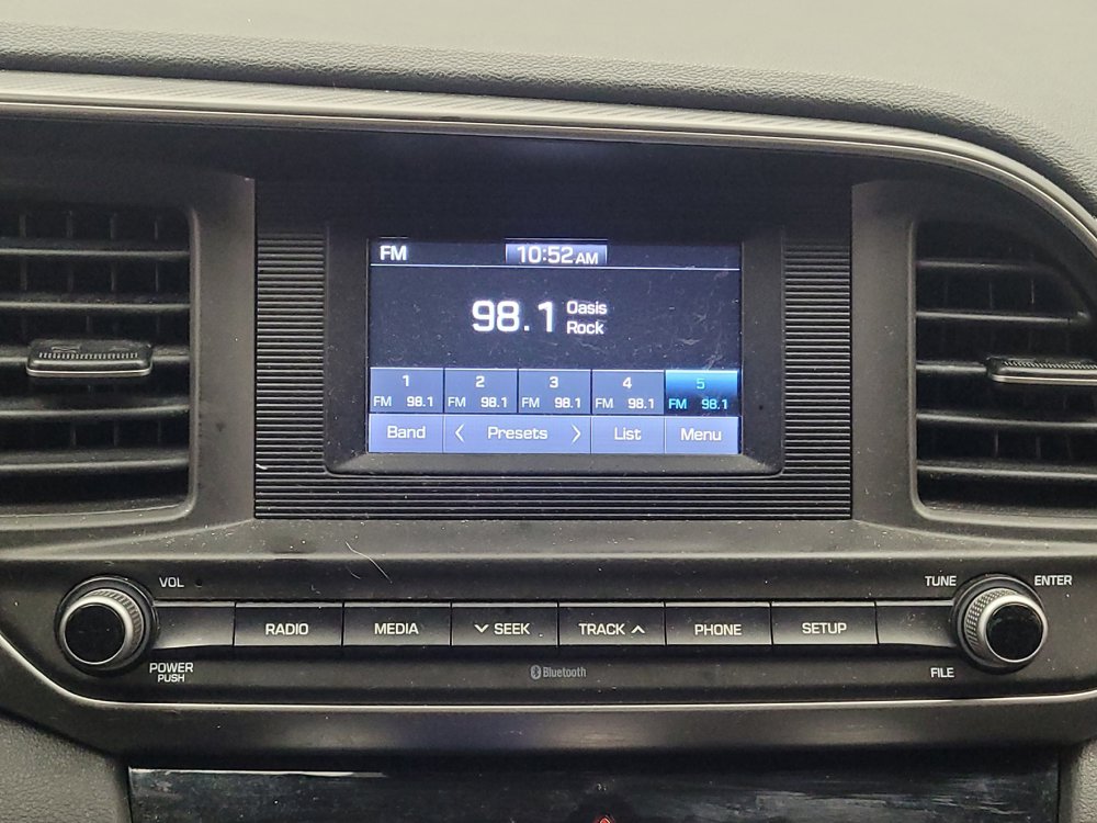 Used 2019 Hyundai Elantra SE w/ Cargo Package FWD image 25