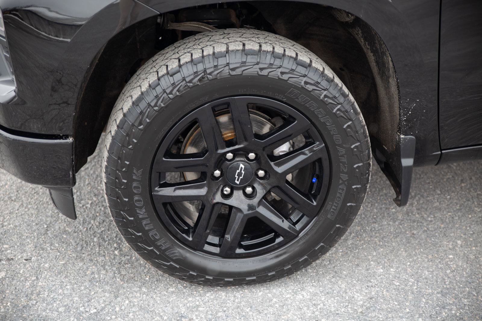 Used 2023 Chevrolet Silverado 1500 Custom image 10