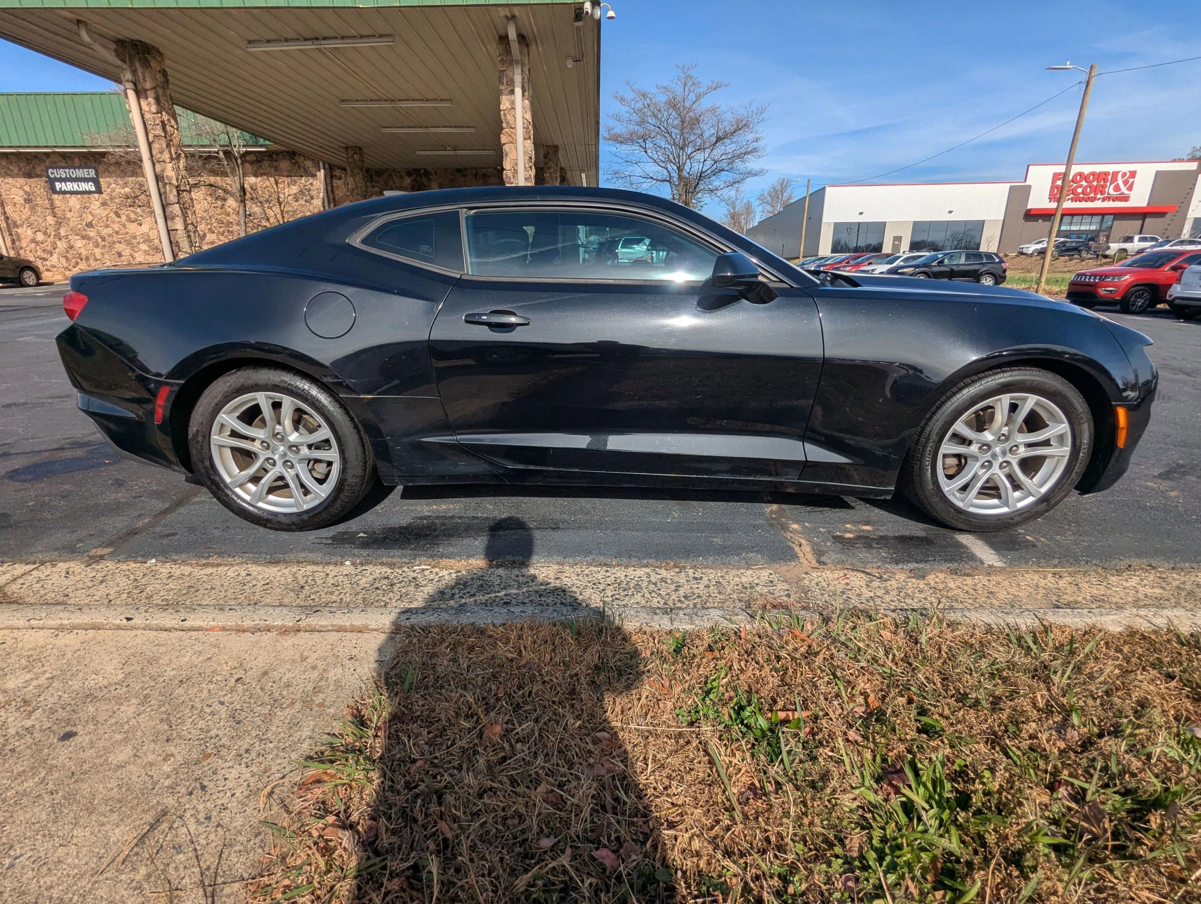 Used 2019 Chevrolet Camaro LS RWD image 8