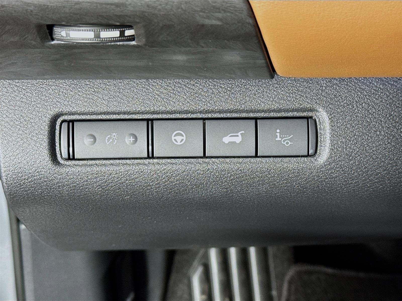 New 2026 Nissan Pathfinder Platinum image 10