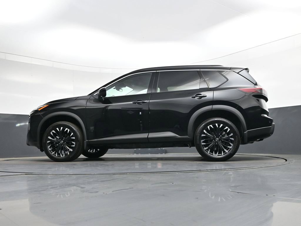 Certified 2026 Nissan Rogue Dark Armor FWD image 44