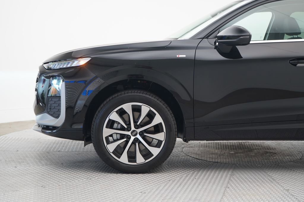 New 2026 Audi Q3 quattro 2.0T image 2