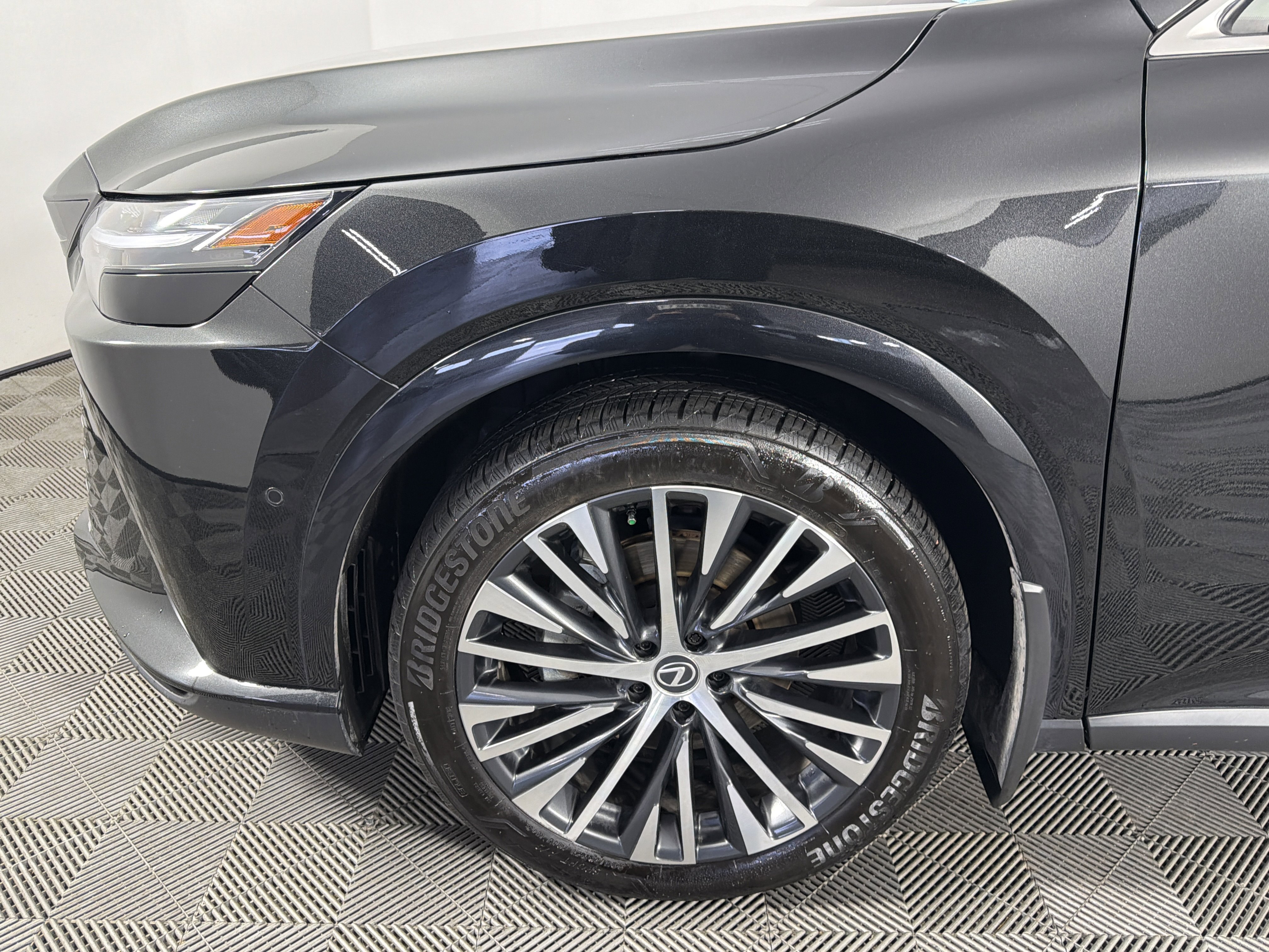 Used 2025 Lexus RX 350 Premium w/ Convenience Package AWD/4WD image 5