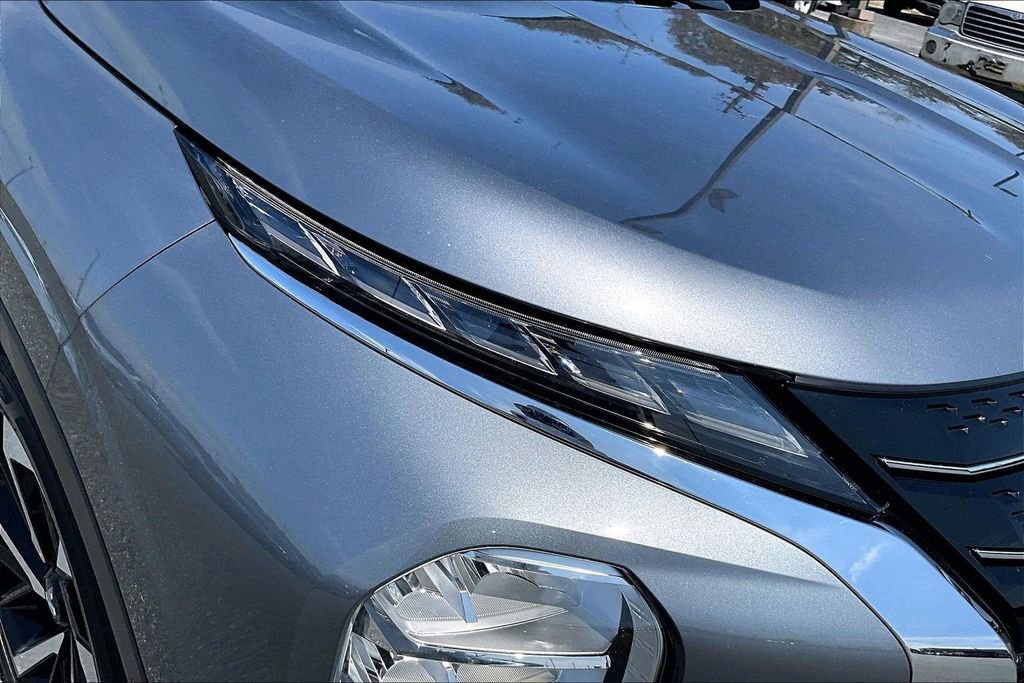 Used 2024 Mitsubishi Outlander SE Black Edition image 31