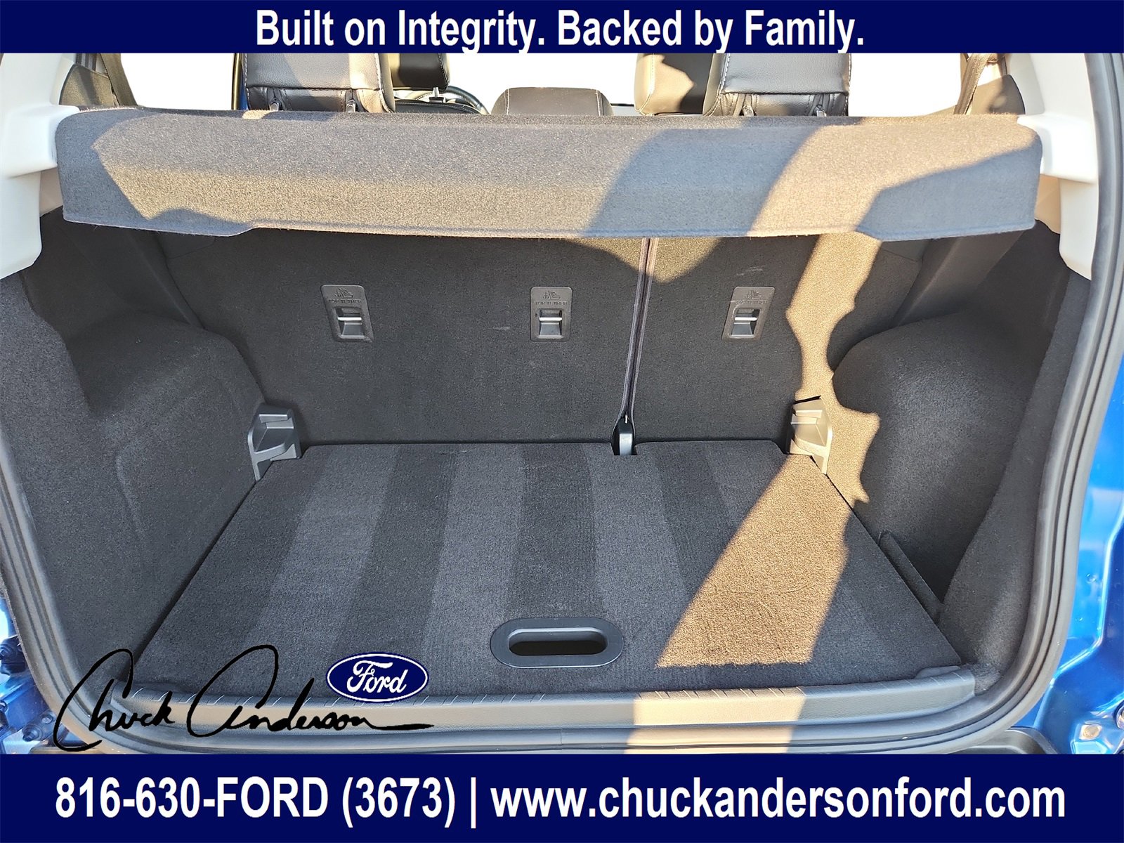 Used 2020 Ford EcoSport SES w/ SES Black Appearance Package image 29