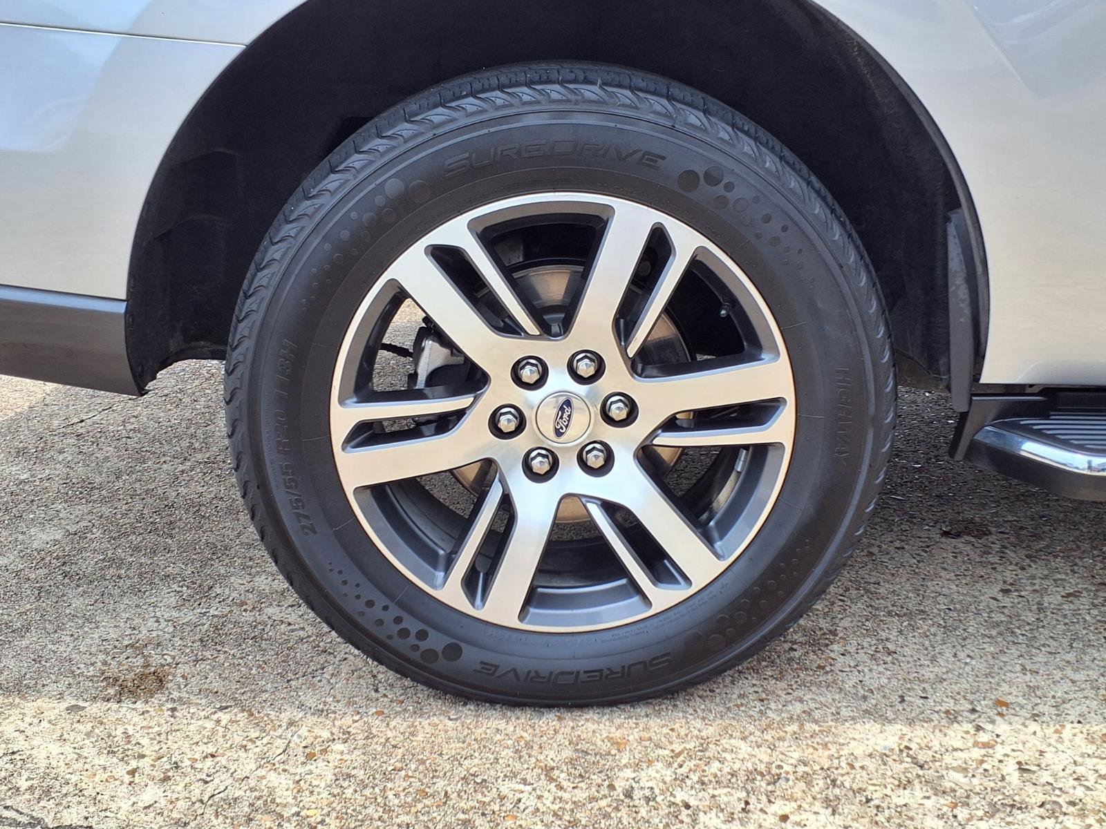Used 2023 Ford Expedition Limited RWD image 12