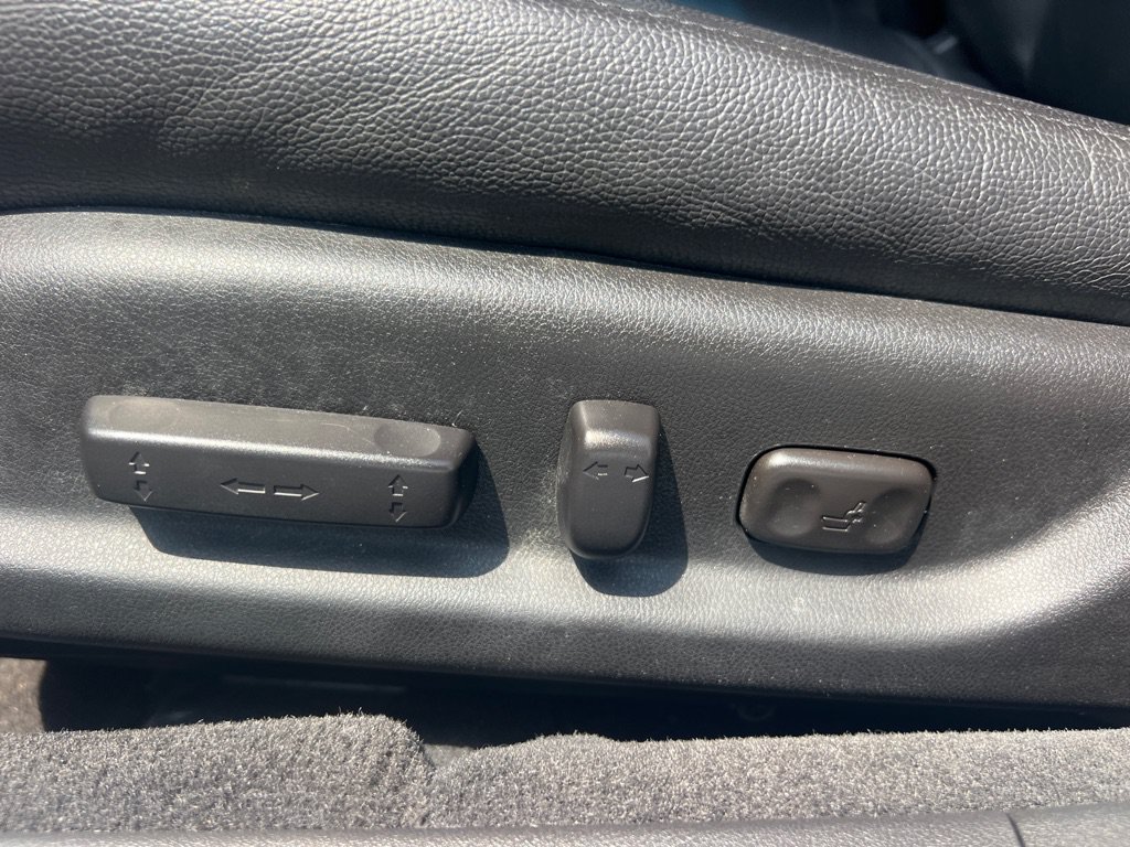 Used 2010 Acura TL FWD image 25