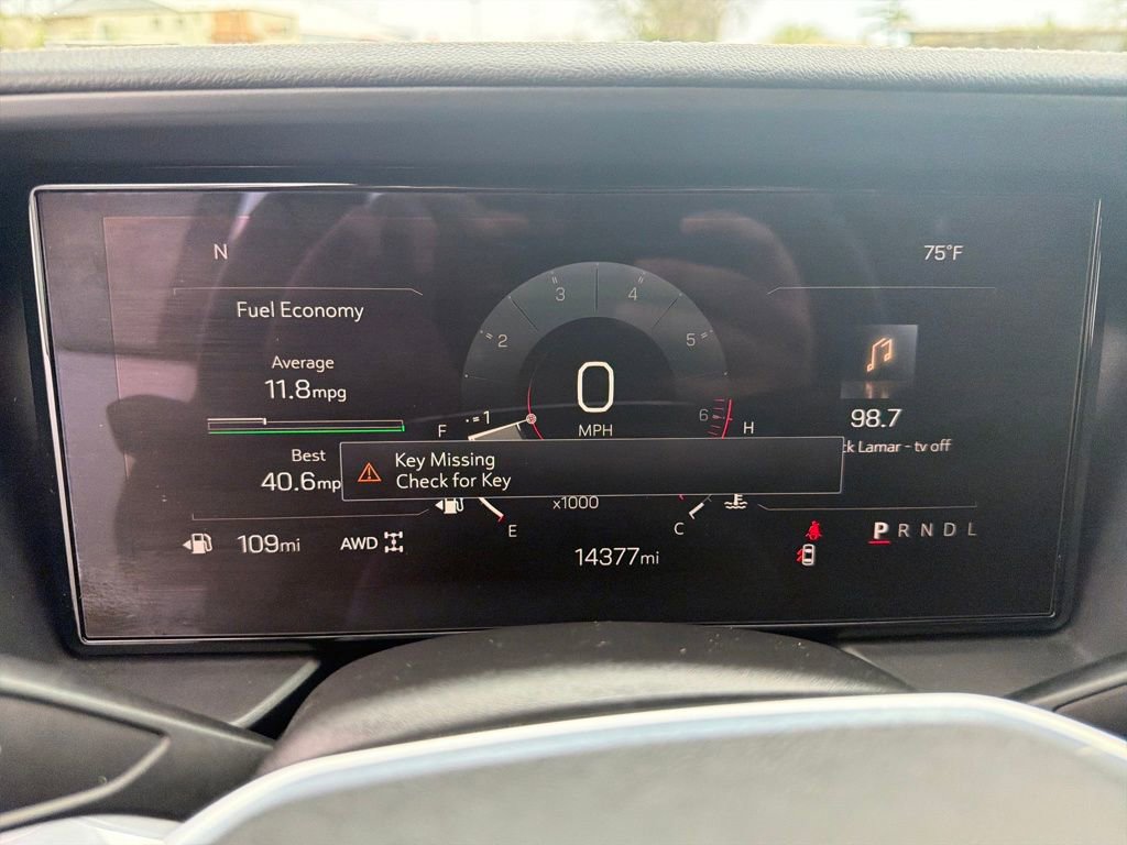 Used 2025 GMC Terrain Elevation w/ Technology Package II image 17